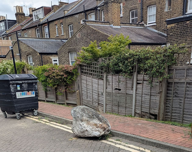 Boulder on double yellow line 