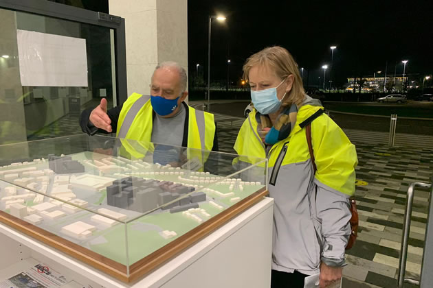 Ruth Cadbury MP viewing the model of the scheme 