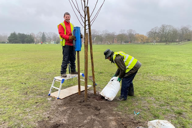 Dukes Meadows Trust volunteers