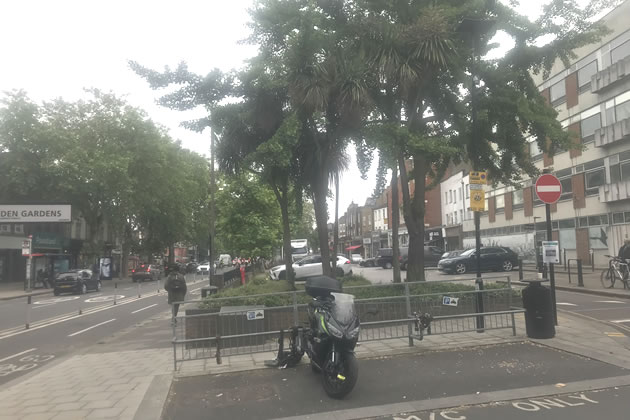 The site of the proposed parklet at the junction with Linden Gardens