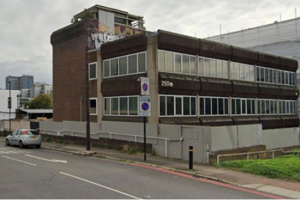 The building to be redeveloped at 250 Gunnersbury Avenue 