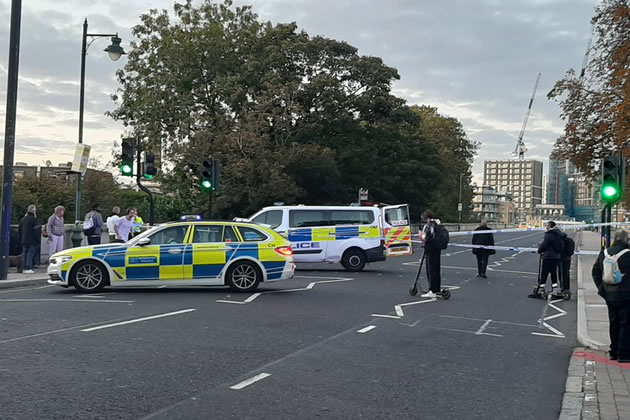 Three Pedestrians Hit By Motorbike on Kew Bridge