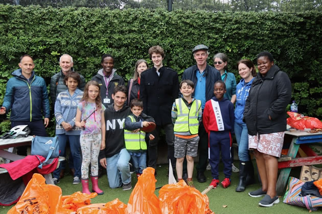 Numbers participating in the Chiswick Litter-picks are growing