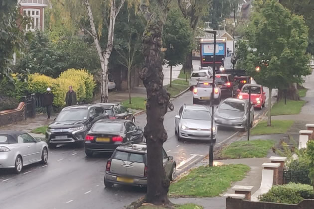 Traffic building up on Park Road