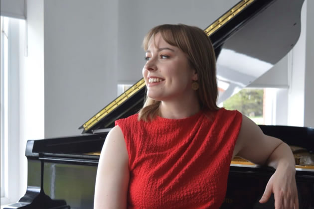 Pianist Rachele Howes 