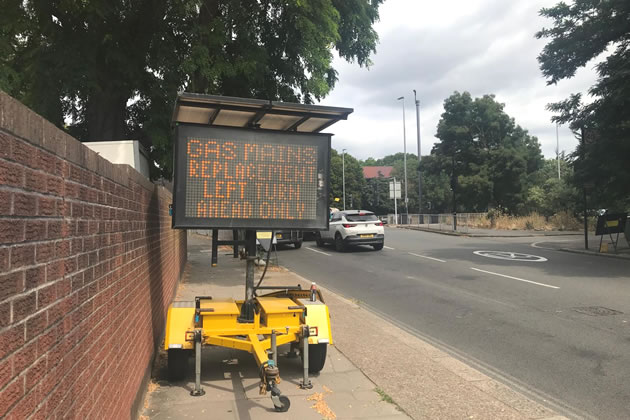 Dot matrix sign warns drivers of the forthcoming restriction