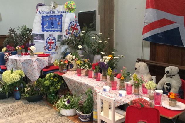 Teddy bear's picnic features in flower show 