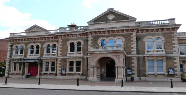 Chiswick Town Hall