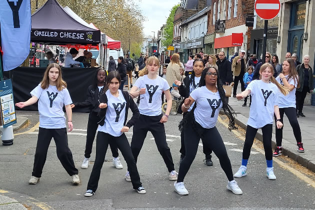 The W4 Youth dancers on Chiswick High Road