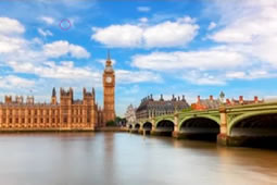 Join an August Bank Holiday Brunch Cruise
