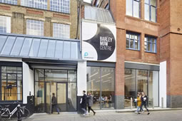 Christmas Popup Supporting The Mulberry Centre 