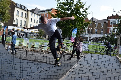 skateboarding - Liz Jenner