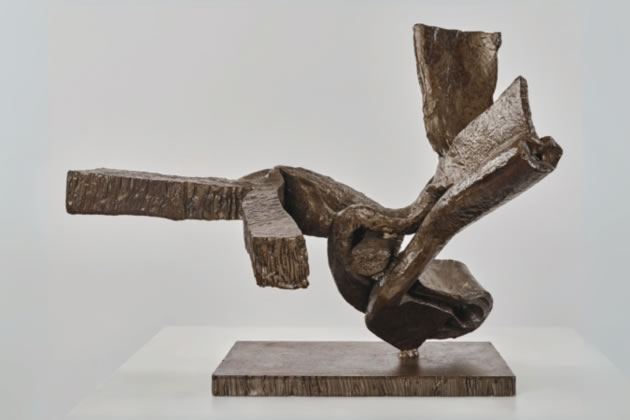 Katherine Gili, Aqui, 1981. Forged mild steel, varnished, waxed, 36x49x45cm. Photo by Orlando Gili