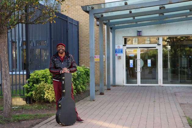 Former in-patient Gary now helps organise the choir 