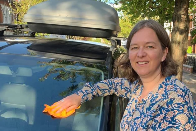 Fleur Anderson MP saying goodbye to her car 