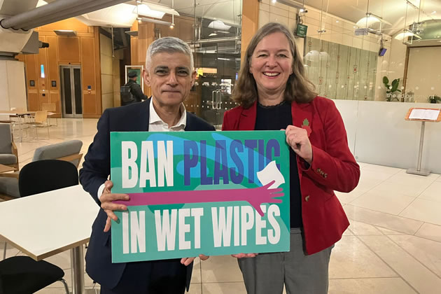 Sir Sadiq Khan and Fleur Anderson MP campaigning in support of the legislation