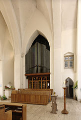 https://upload.wikimedia.org/wikipedia/commons/thumb/2/20/Stalls_Organ_St_Thomas_Hanwell.jpg/163px-Stalls_Organ_St_Thomas_Hanwell.jpg