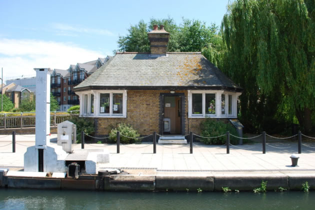 Brentford Canal Toll House and Gauging Lock