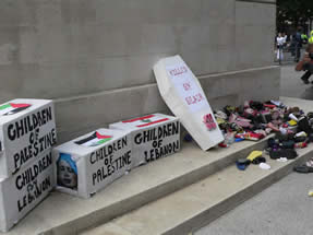 Children's shoes at Cenotaph